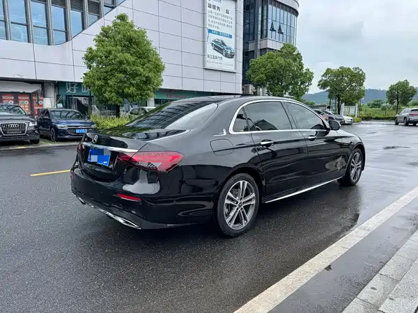 Mercedes-Benz E-Class 2021
