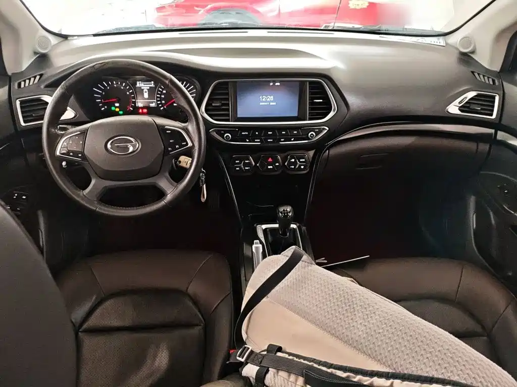 GAC Trumpchi GS4 2016 — фото 10