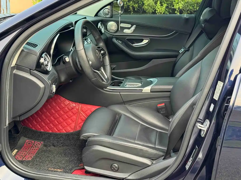 Mercedes-Benz C-Class 2019 — фото 11