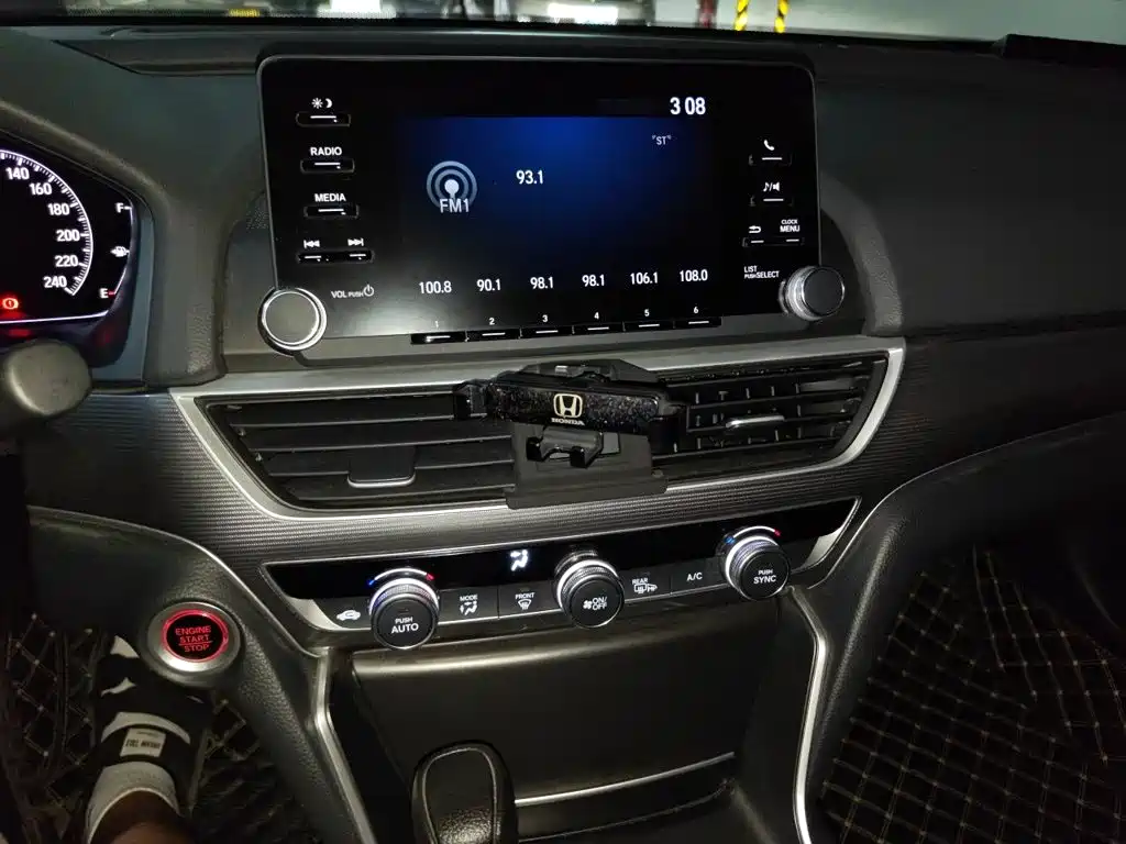 Honda Accord 2021 — фото 10