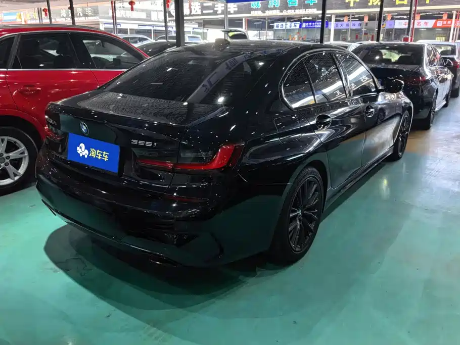 BMW 3 Series 2022