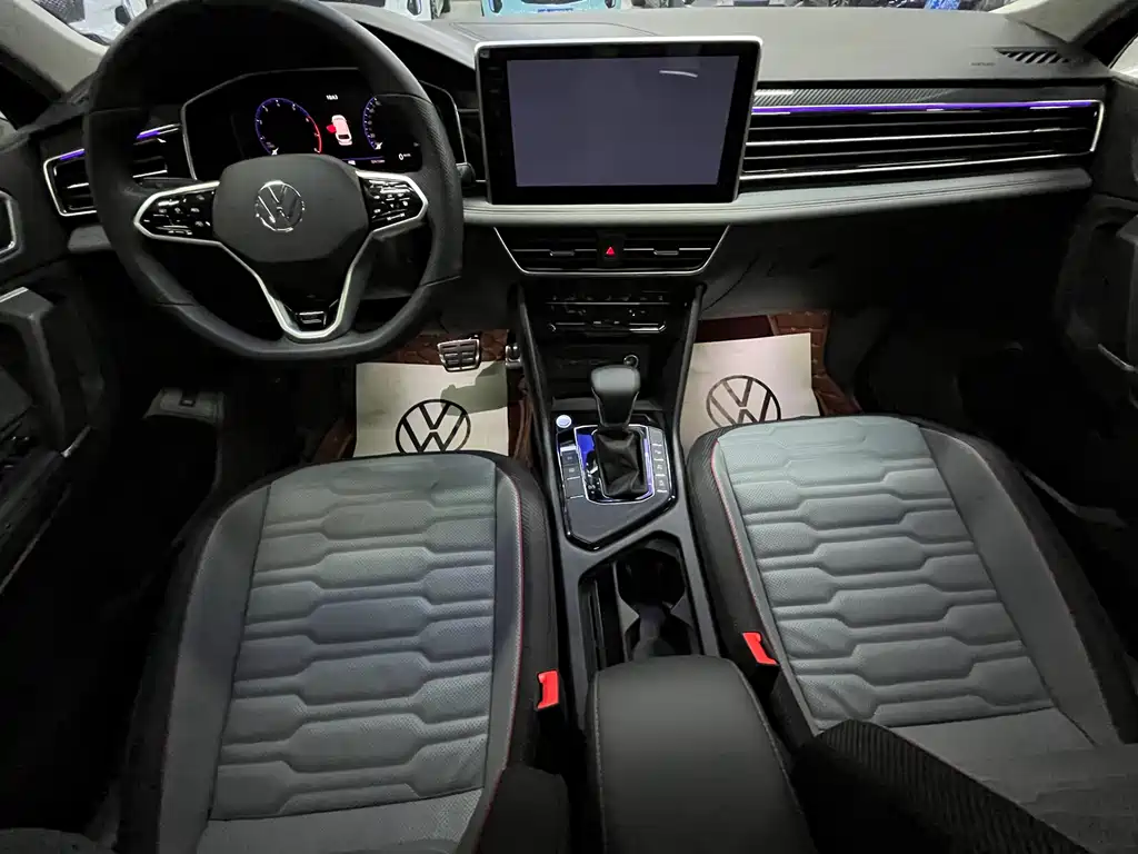Volkswagen Tiguan L 2022 — фото 10