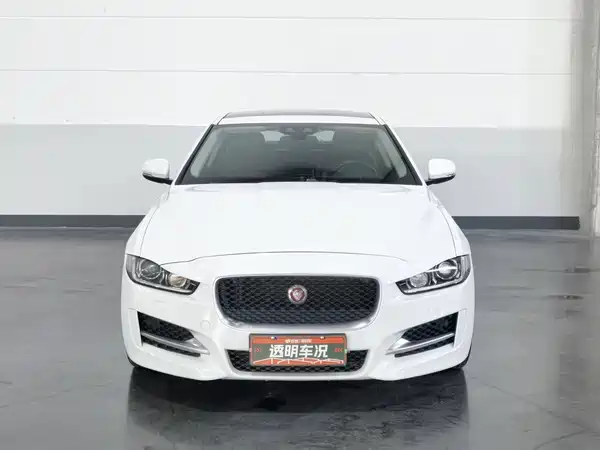 Jaguar XE 2016