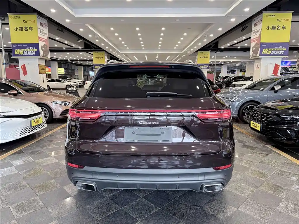 Porsche Cayenne 2018 — фото 15