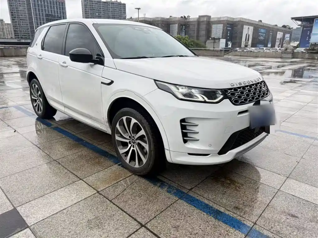Land Rover Discovery Sport 2024 — фото 9