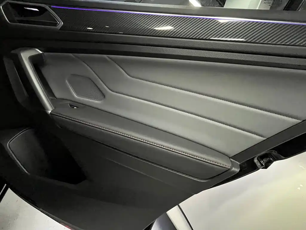 Volkswagen Tiguan L 2022 — фото 14
