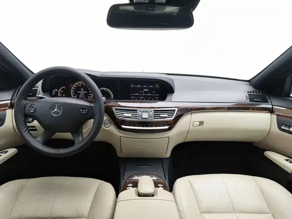 Mercedes-Benz S-Class 2009
