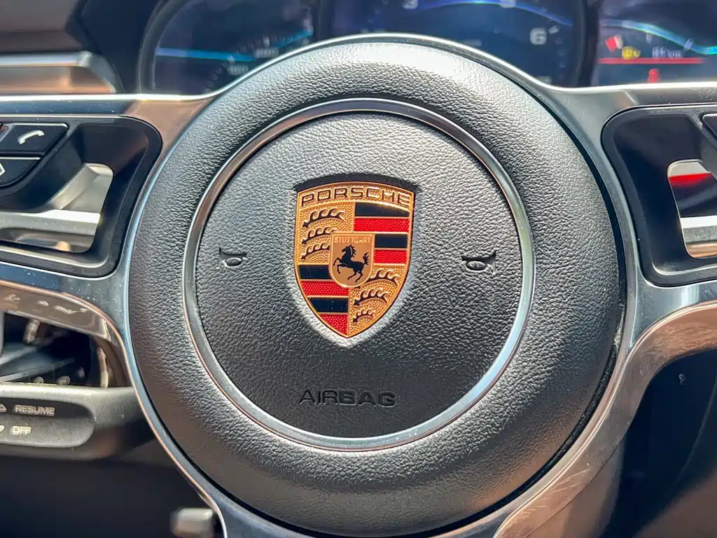 Porsche Macan 2018 — фото 9