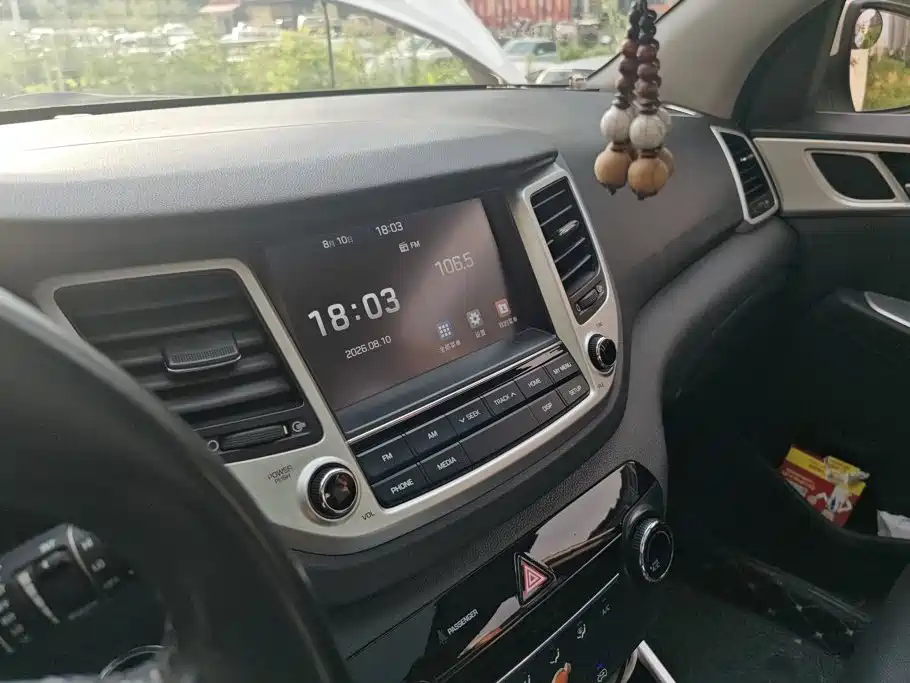 Hyundai Tucson 2016 — фото 13