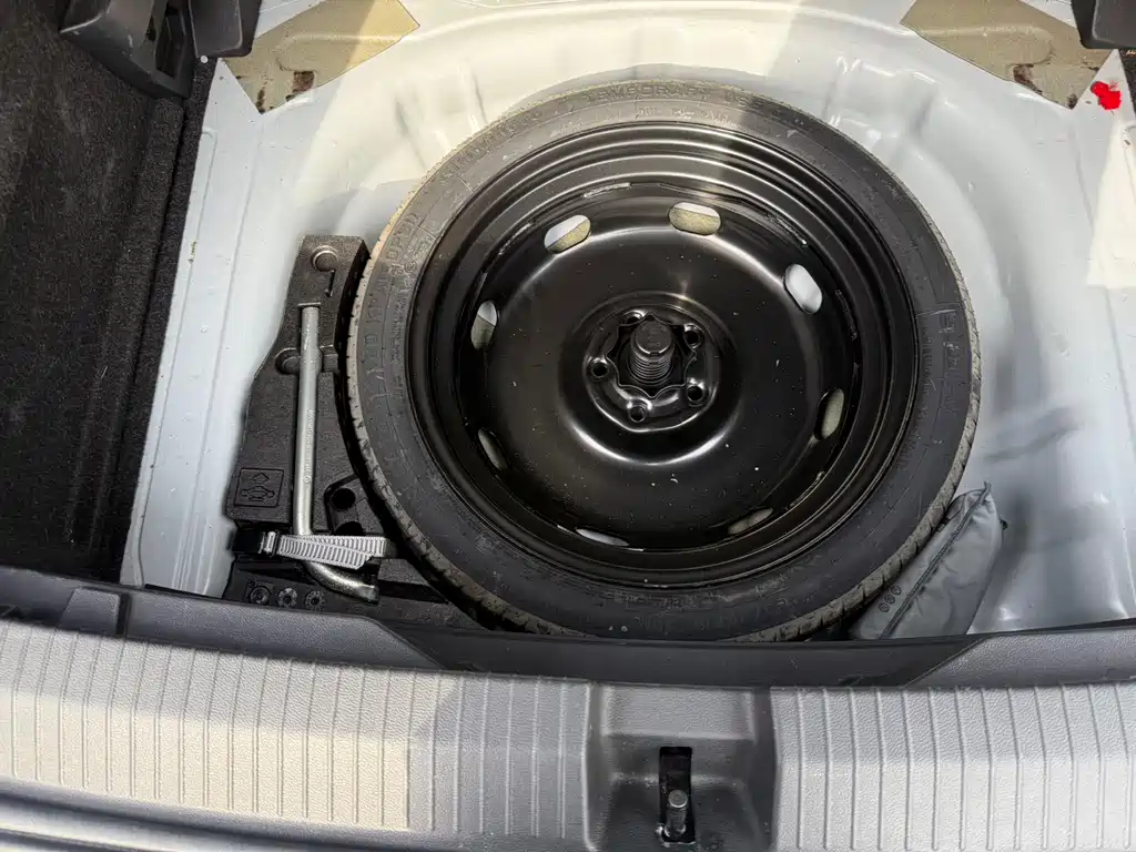 Volkswagen T-Roc 2022 — фото 19