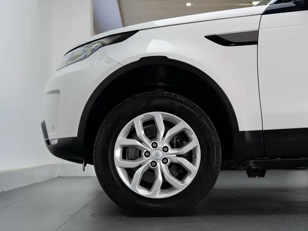Land Rover Discovery 2018 — фото 8