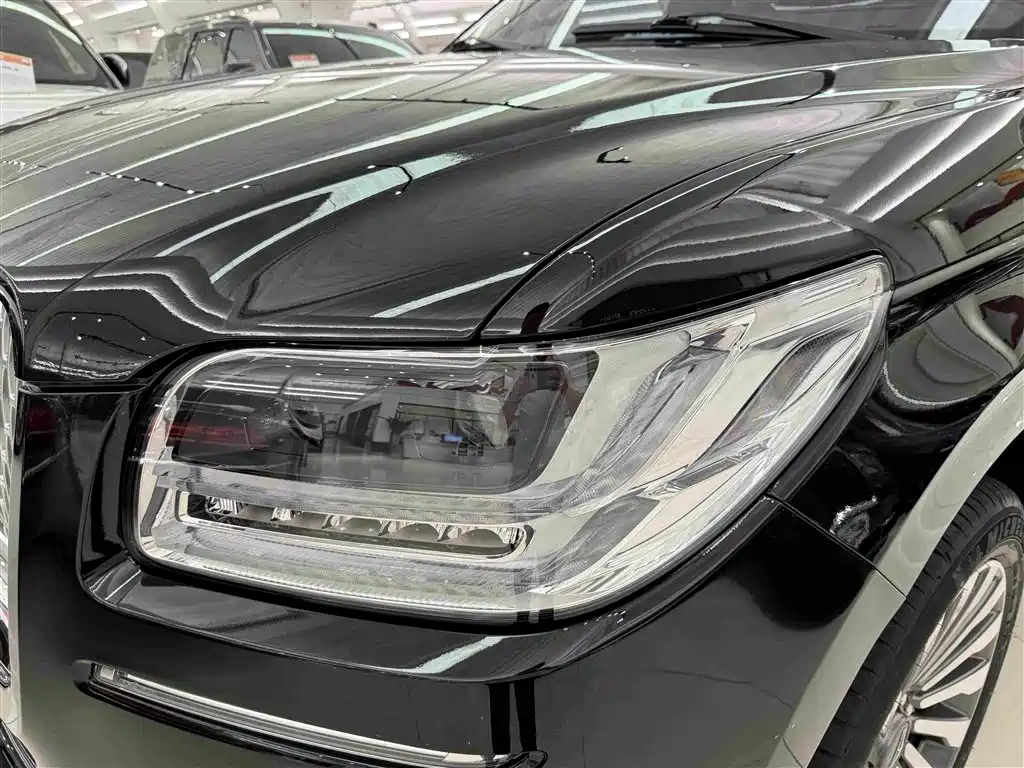 Lincoln Navigator 2021