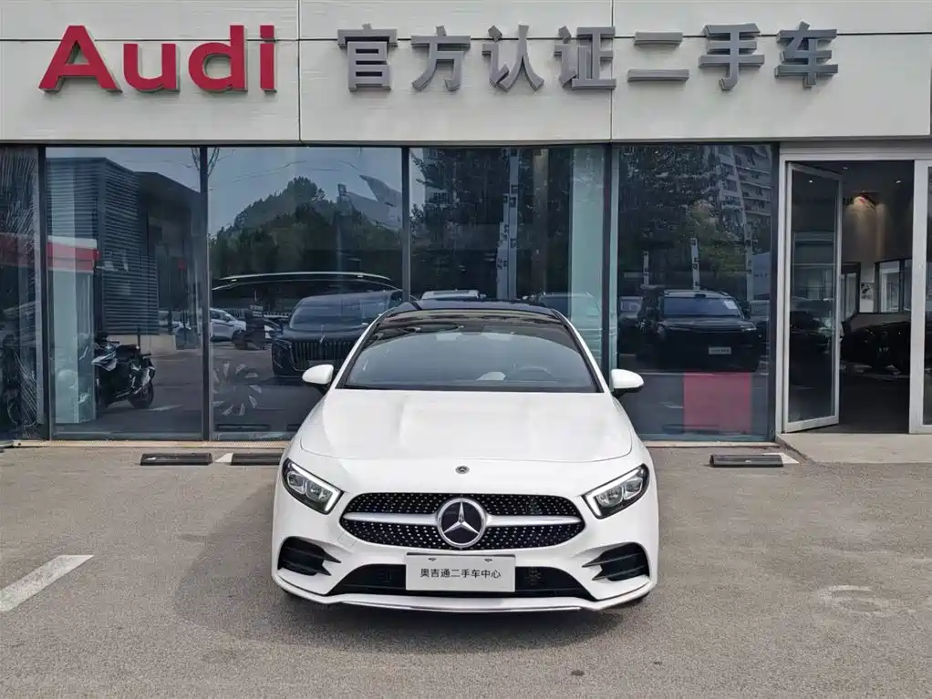 Mercedes-Benz A-Class 2023 — фото 2