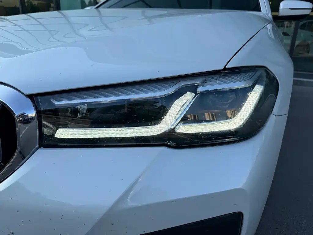 BMW 5 Series 2021