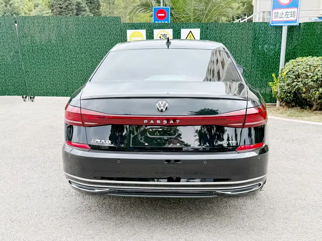 Volkswagen Passat 2025 — фото 17
