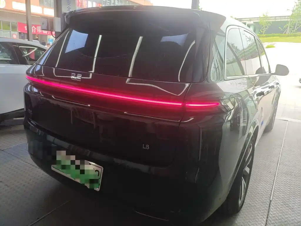 Li Auto Li L8 2023