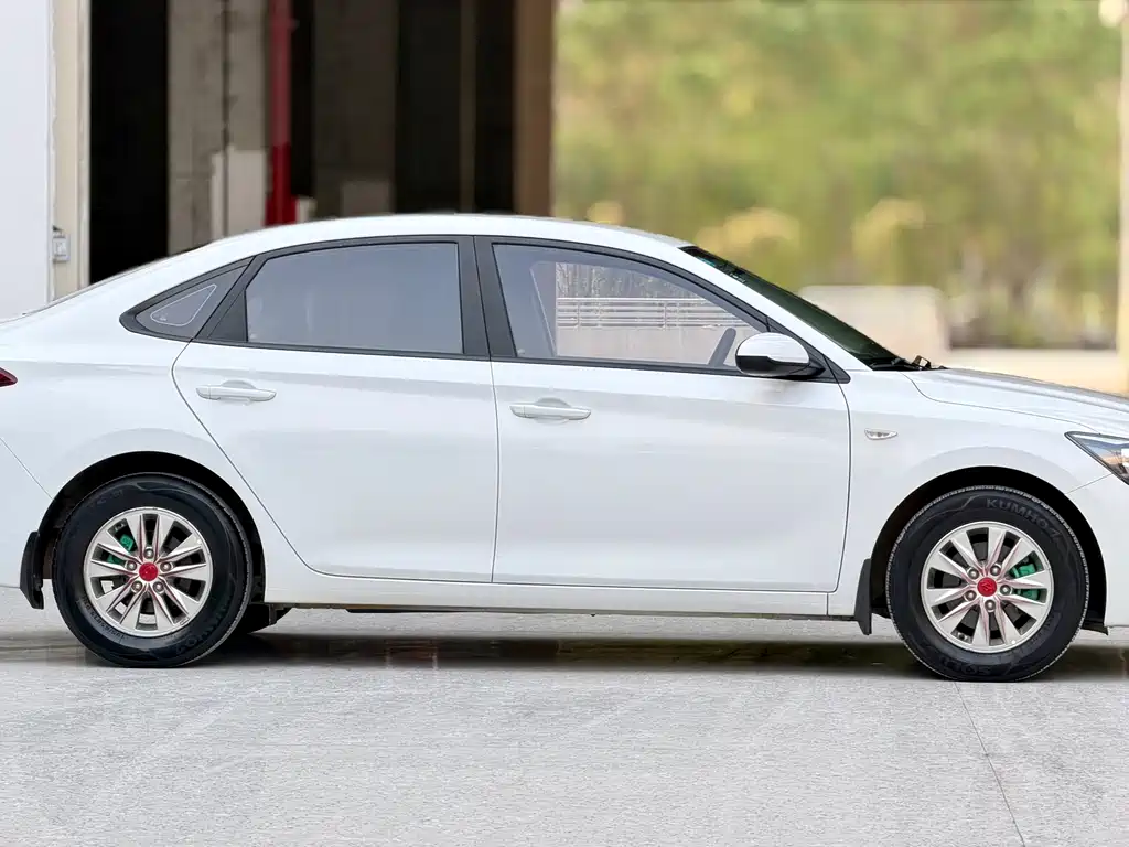 Hyundai Elantra 2019 — фото 4