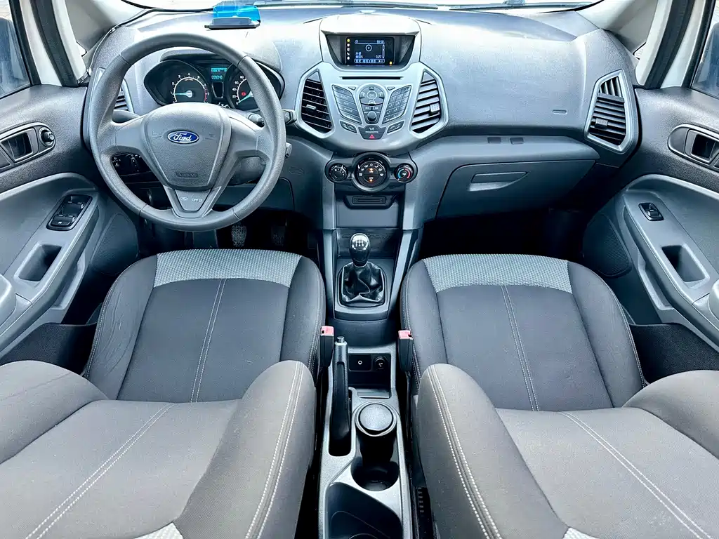 Ford EcoSport 2015 — фото 34