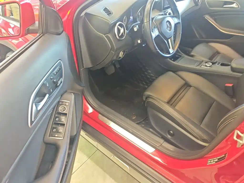 Mercedes-Benz GLA 2016 — фото 16