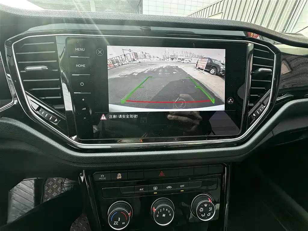 Volkswagen T-Roc 2022 — фото 10