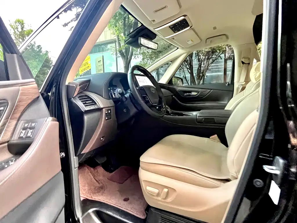 Toyota Alphard 2024 — фото 9