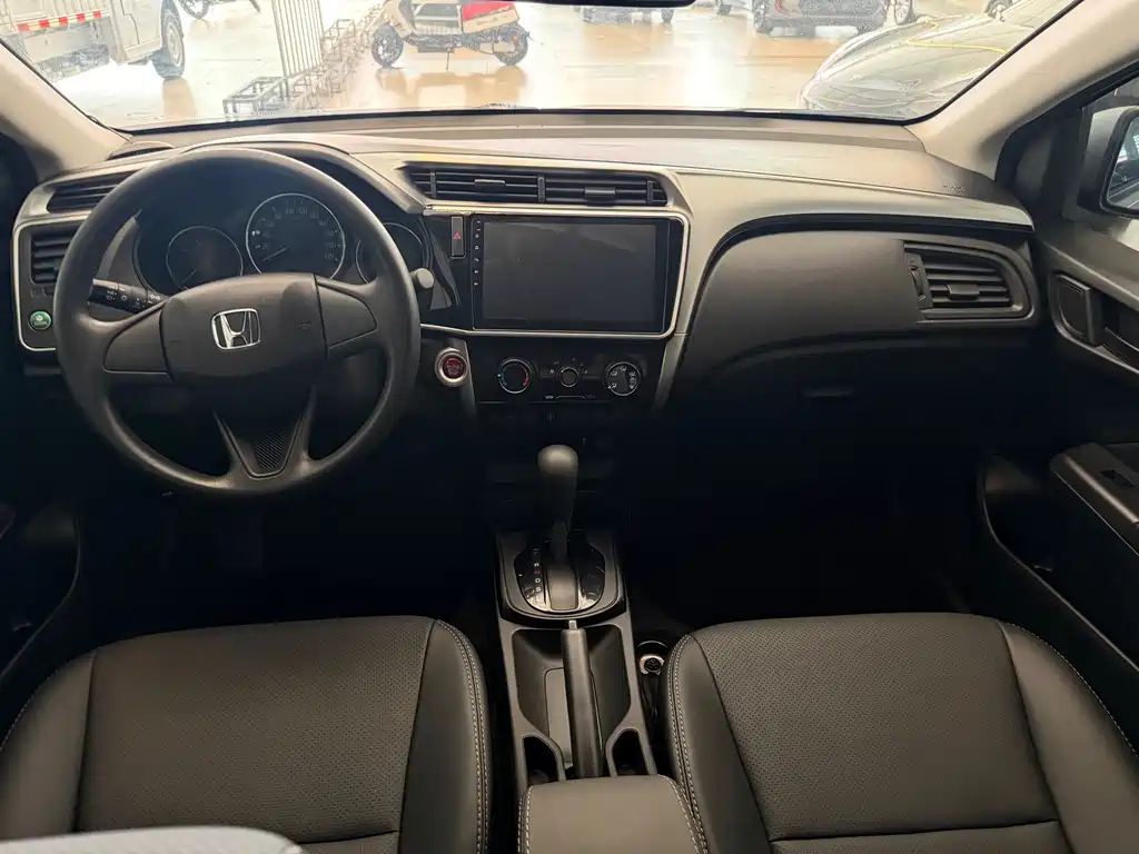 Honda City 2017 — фото 16