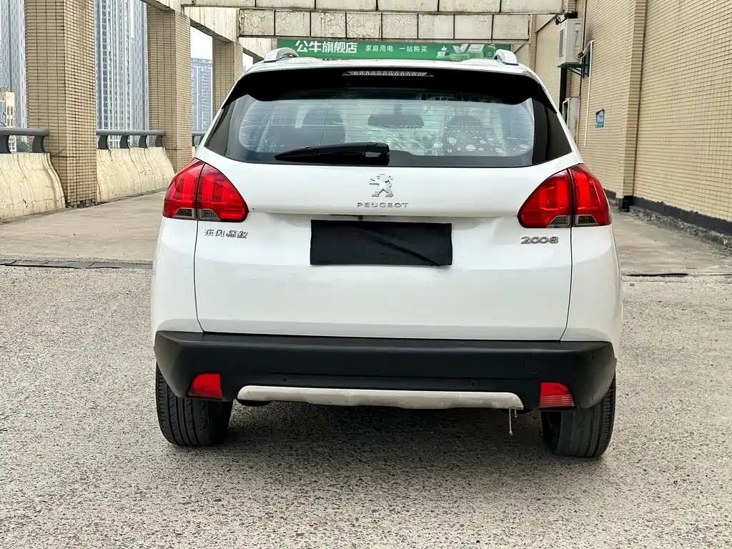 Peugeot 2008 2015
