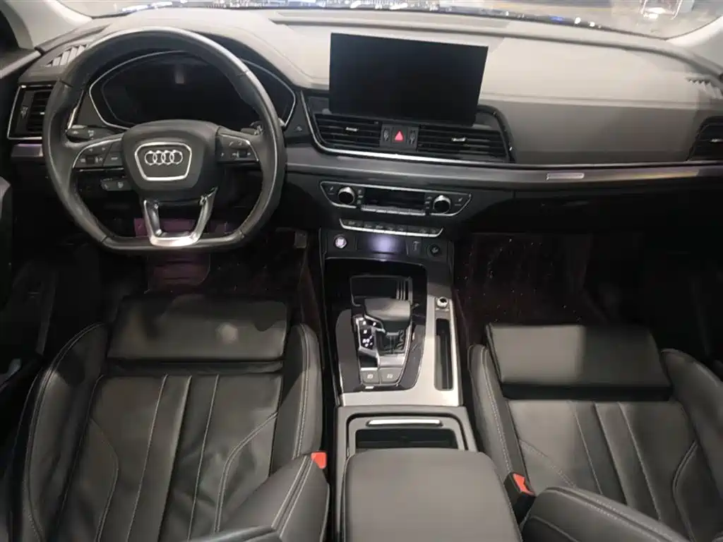 Audi Q5L 2022 — фото 10