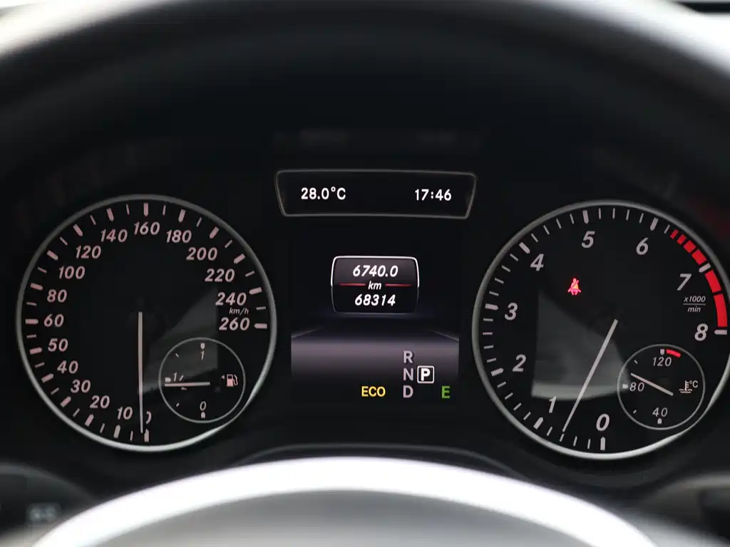 Mercedes-Benz A-Class 2015 — фото 10