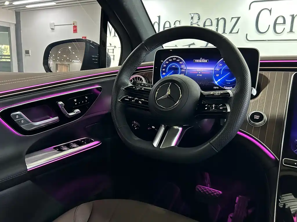 Mercedes-Benz EQE SUV 2024 — фото 18