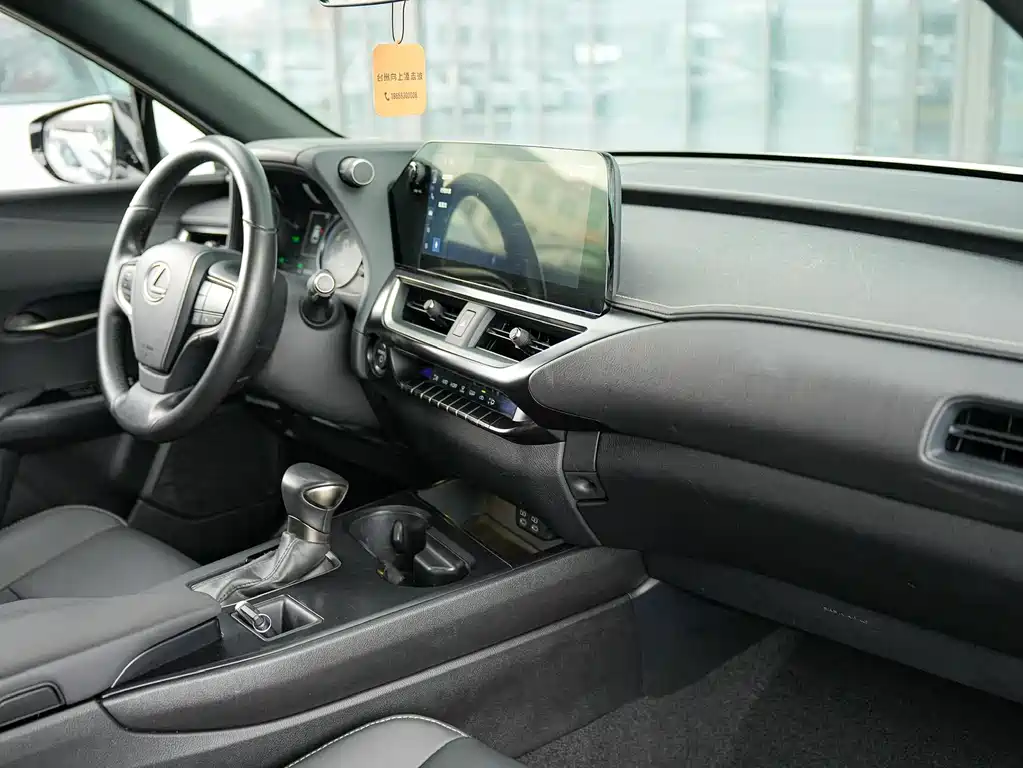 Lexus UX 2023 — фото 10