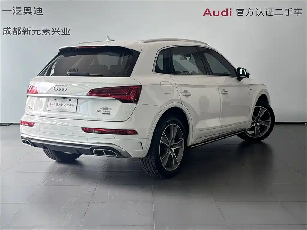 Audi Q5L 2023 — фото 4