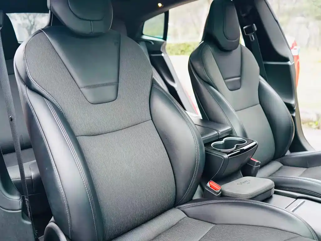 Tesla Model S 2017 — фото 12