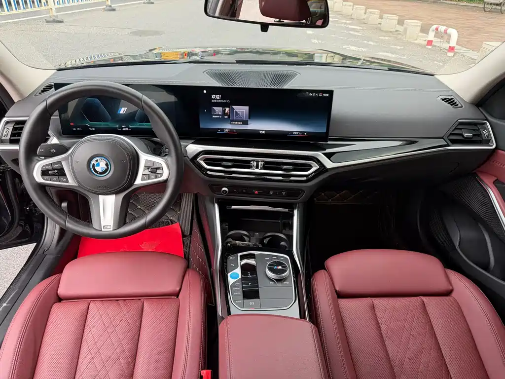 BMW i3 2023 — фото 6