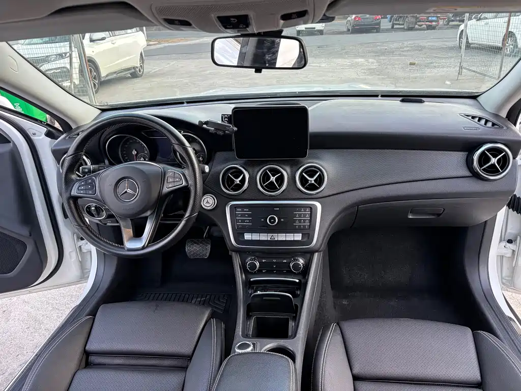 Mercedes-Benz GLA 2019 — фото 11