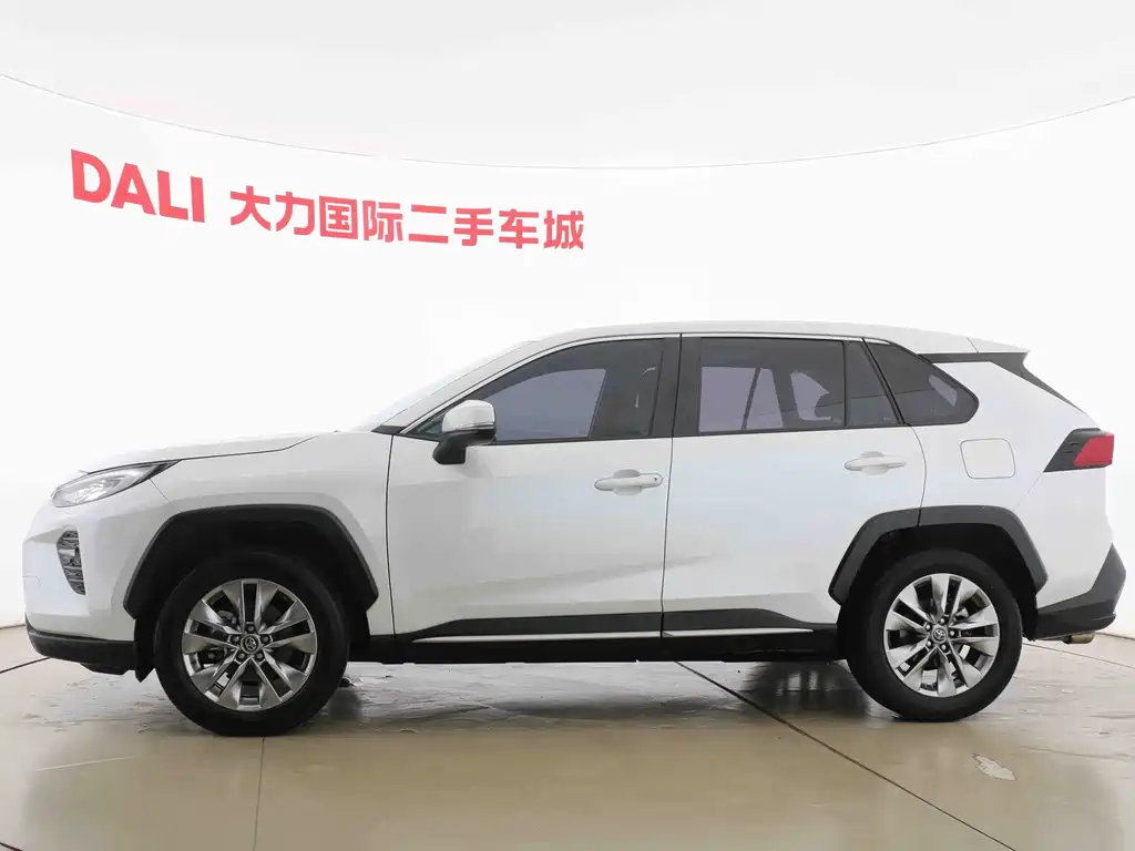 Toyota Wildlander 2022 — фото 5