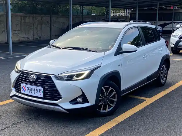 Toyota Yaris L 2022