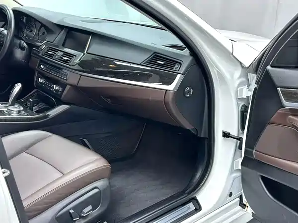 BMW 5 Series 2015