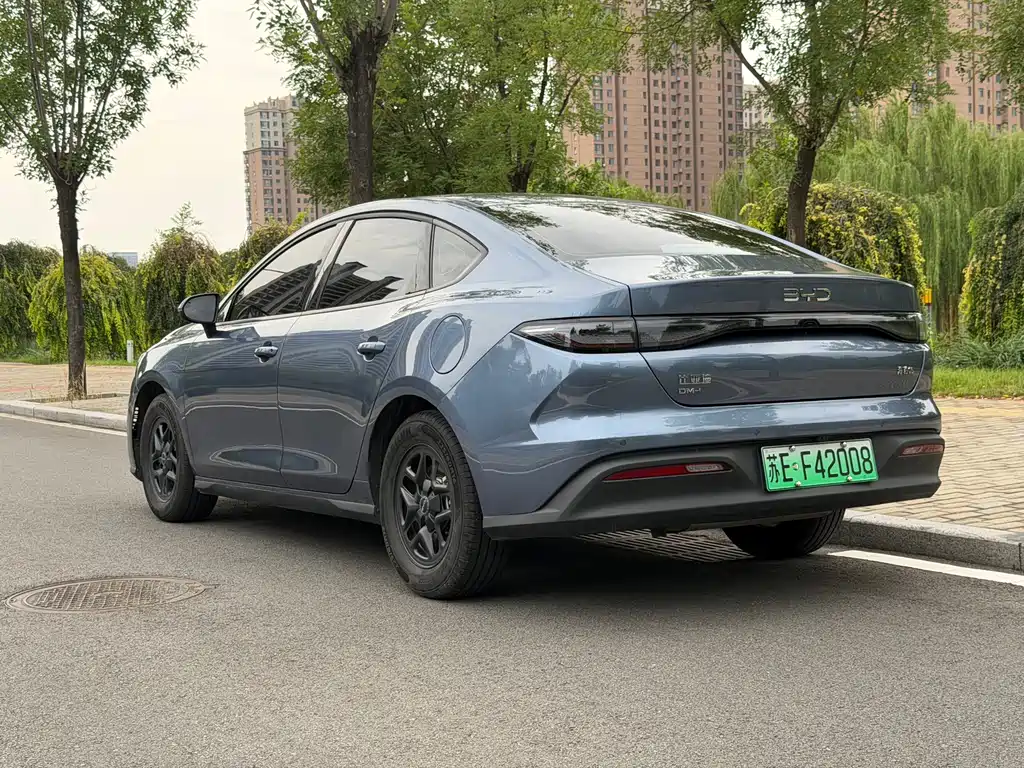 BYD Seal 05 DM-i 2025 — фото 6