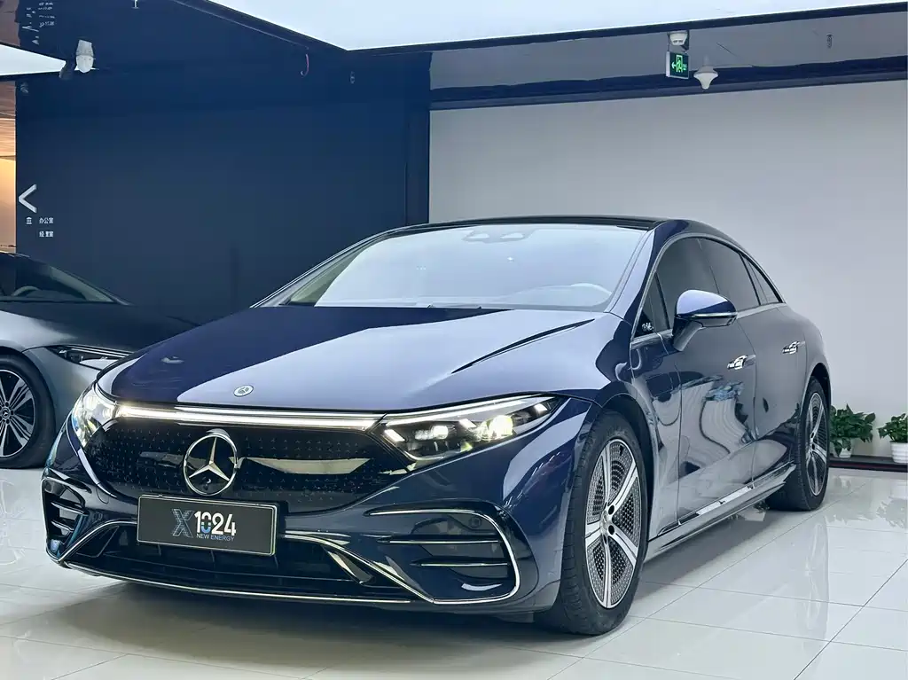 Mercedes-Benz EQS 2022 — фото 1