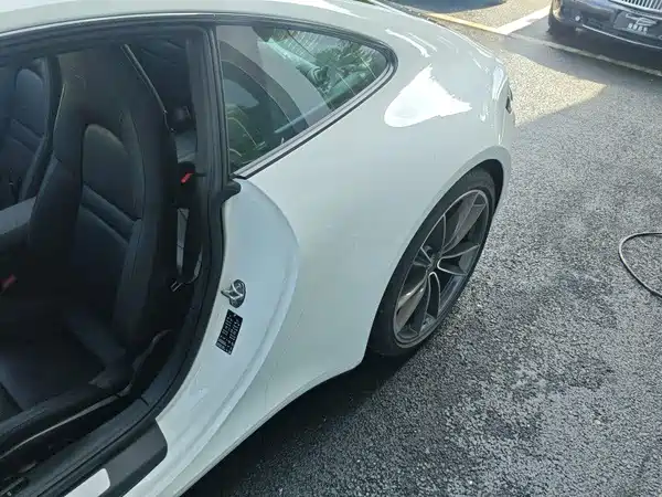 Porsche 911 2025