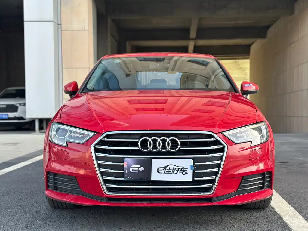 Audi A3 2018 — фото 2