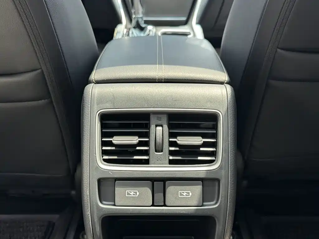 Honda Accord 2022 — фото 16