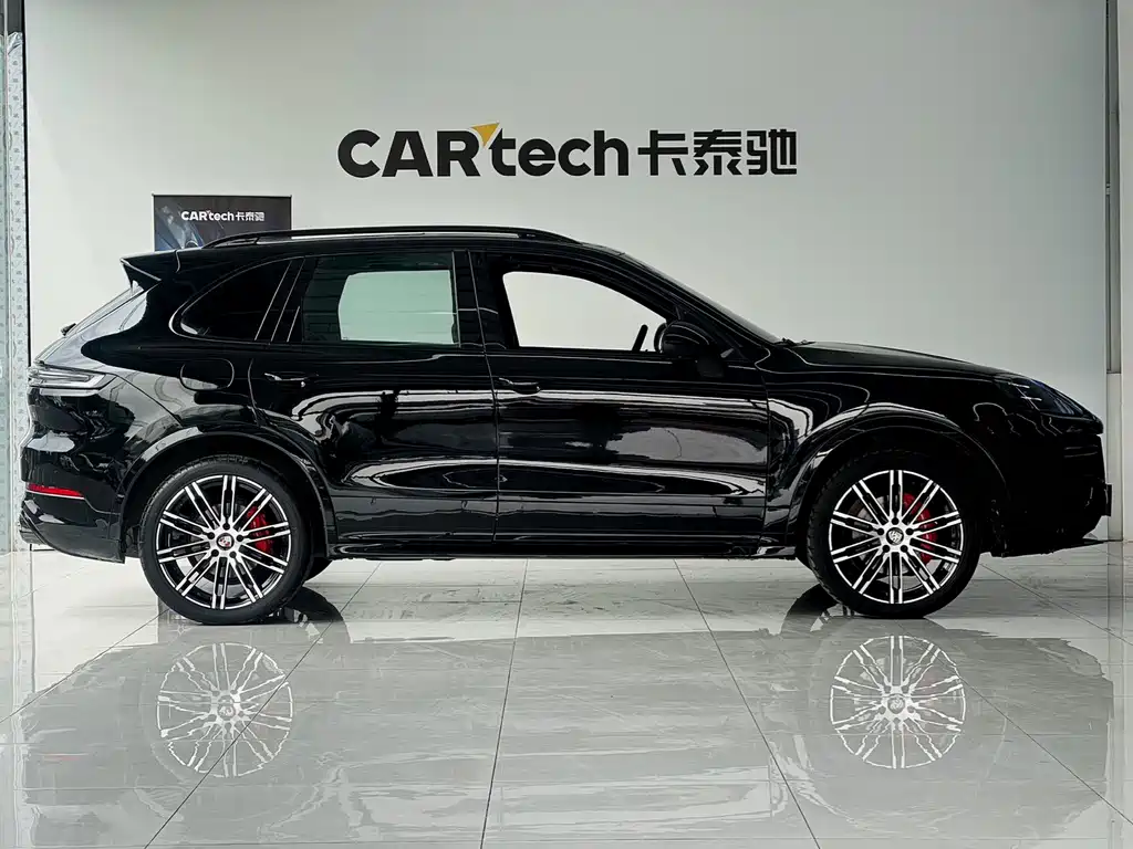 Porsche Cayenne 2012 — фото 7