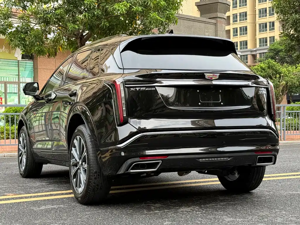Cadillac XT5 2024 — фото 6