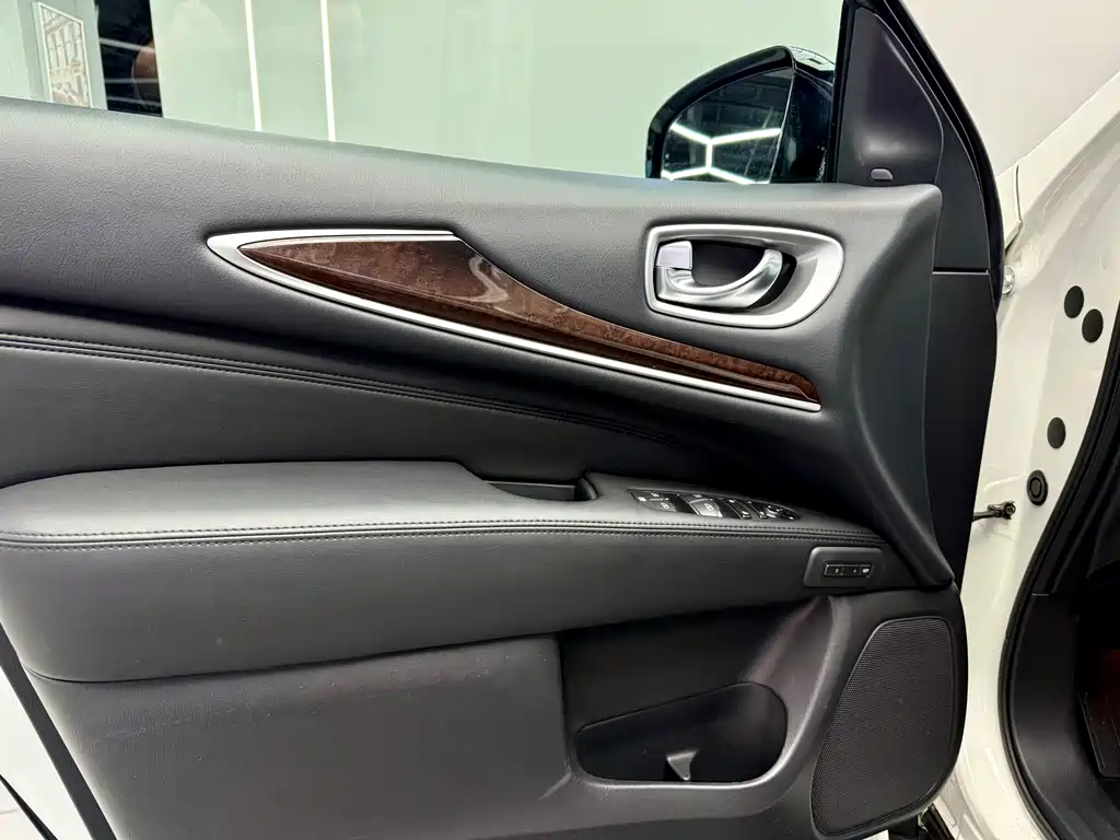 Infiniti JX 2013 — фото 11
