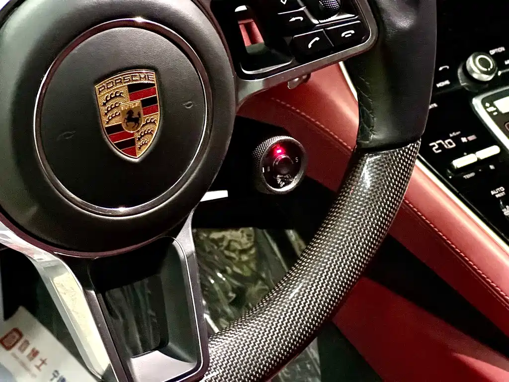 Porsche Panamera 2019 — фото 16