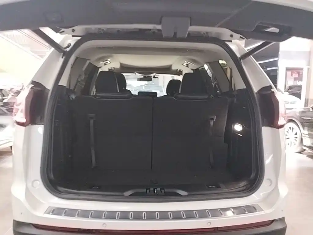Ford Edge 2019 — фото 15