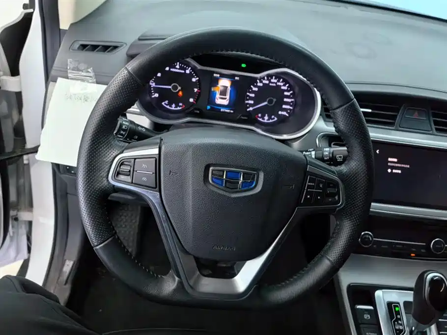 Geely Emgrand GS 2018 — фото 15