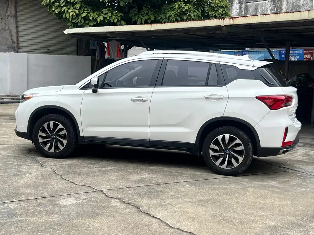 GAC Motor Trumpchi GS4 2019 — фото 8